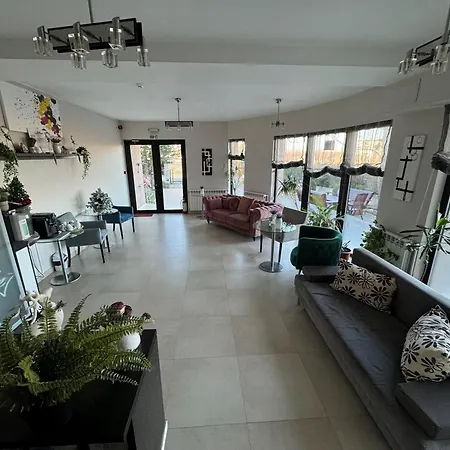 La Casa de hóspedes 3*