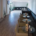 ゲストハウス La 3*