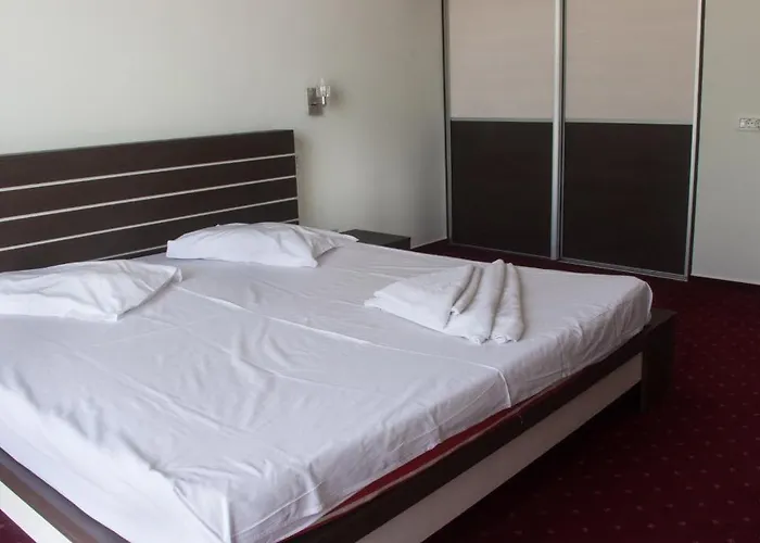 维拉拉梅酒店 3* 艾福雷诺德